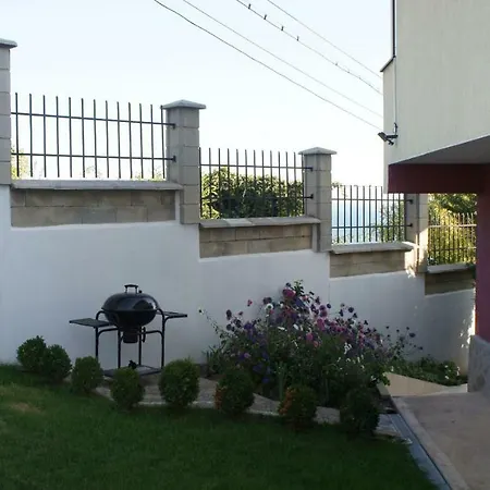 Summer Breeze Villa
